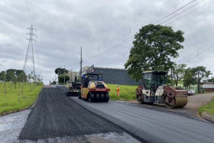 recape nas avenidas Jinroku Kubota e Guaiapó