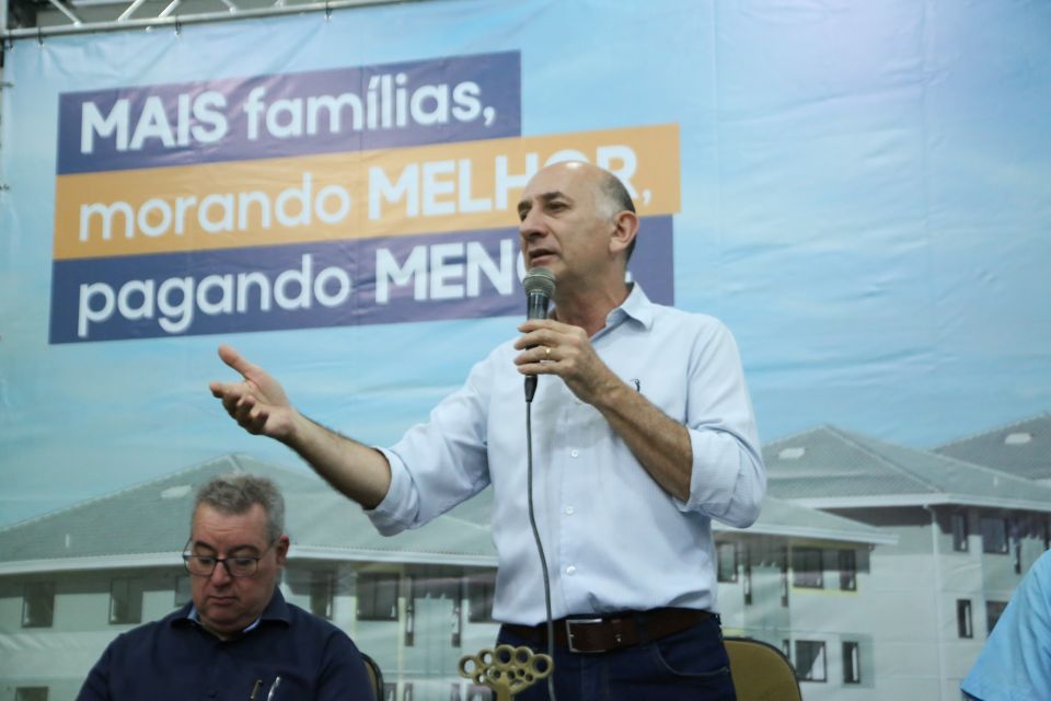 Prefeitura implementa subsídio municipal de R$ 10 mil para o ProZeis 4 o vice-prefeito Edson Scabora lançou o edital para seleção de novos terrenos para o ProZeis e ampliação da política pública.