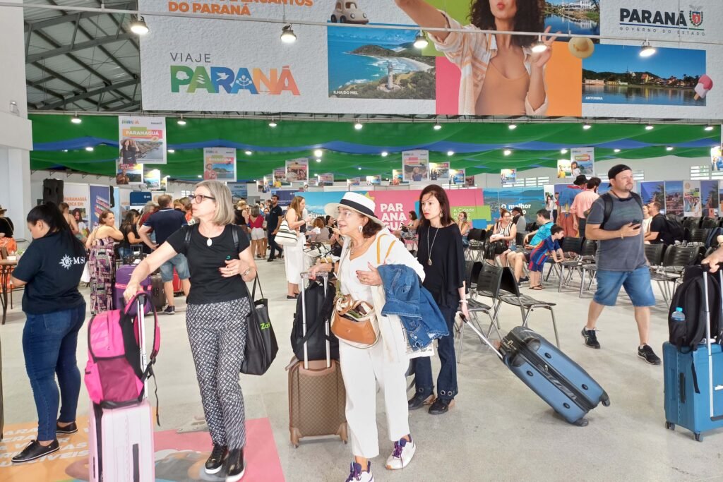 Nova estrutura de embarque em Paranaguá é aprovada pelos paranaenses, estado está na rota de cruzeiros 8 Paranaenses aprovam nova estrutura de Paranaguá e proximidade com cruzeiros