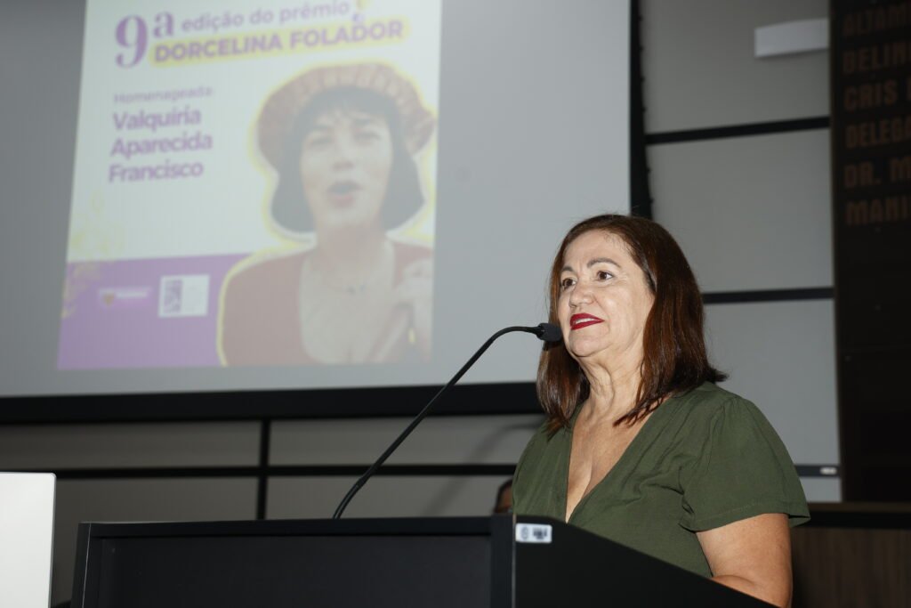 Prêmio Dorcelina Folador é entregue para Valquíria Francisco em noite de homenagem às mulheres 4 3a88fc643c1f