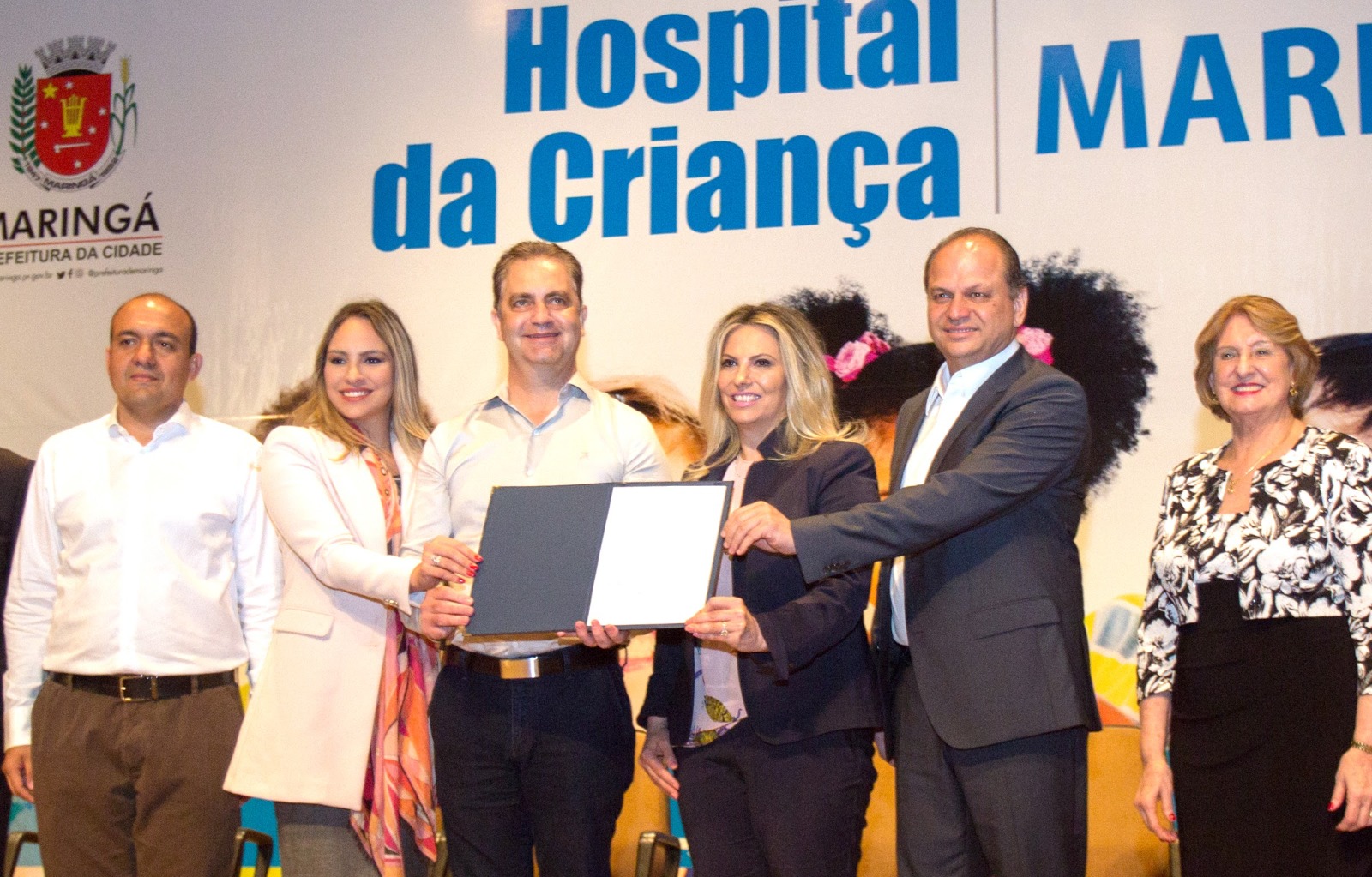 Deputada Maria, Ulisses Maia e autoridades no Hospital da Criança de Maringá