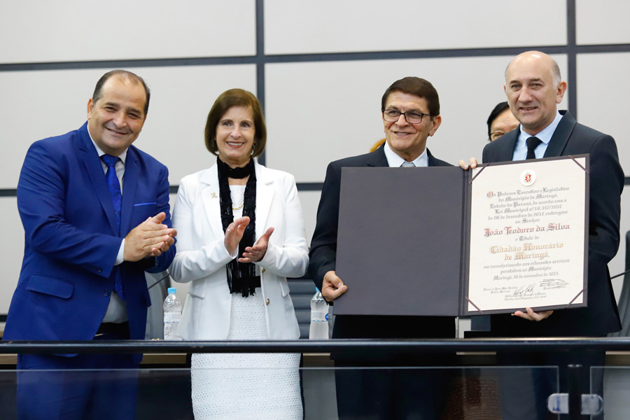 Presidente do Conselho Federal de Corretores de Imóveis, João Teodoro da Silva, é o mais novo Cidadão Honorário de Maringá