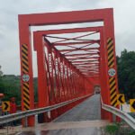 ponte metálica sobre o Rio da Várzea, na PR-427, entre a Lapa (Região Metropolitana de Curitiba) e Campo do Tenente (região Sul)
