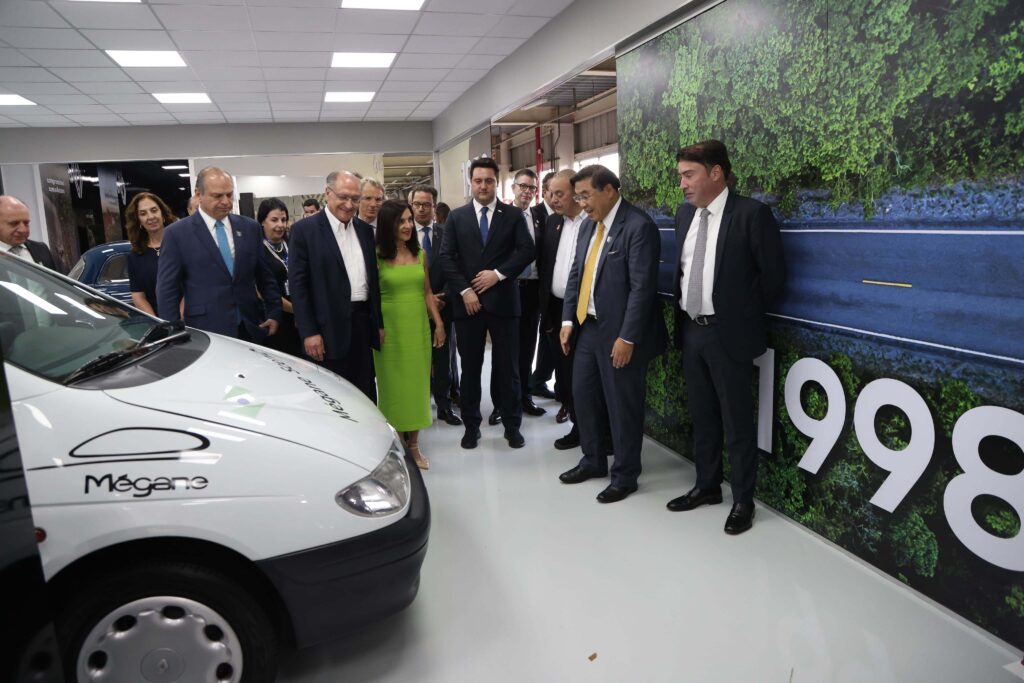 Renault do Brasil investe R$ 2 bilhões no novo SUV e celebra 25 anos no Paraná