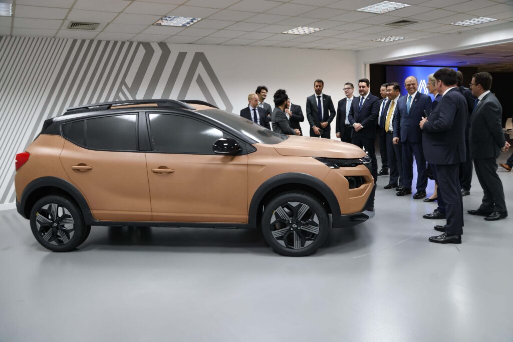 Renault do Brasil investe R$ 2 bilhões no novo SUV e celebra 25 anos no Paraná