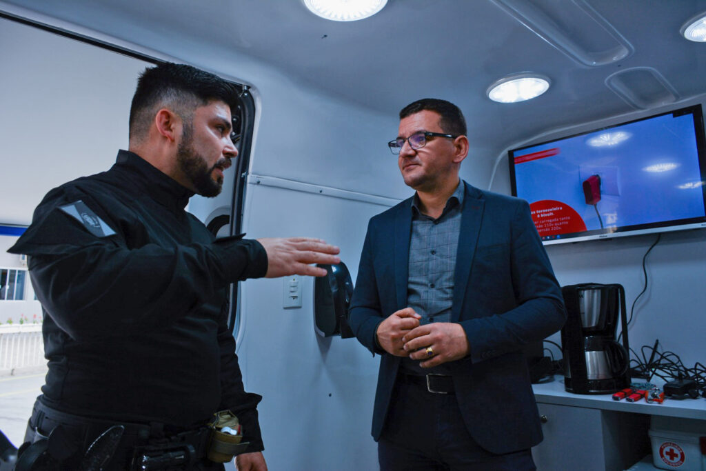 Paraná recebe primeira unidade móvel de monitoração eletrônica do País