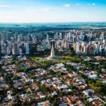 Vista aérea de Maringá por drone 4k