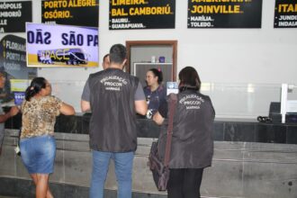 Procon notifica empresas de transporte sobre gratuidade para idosos