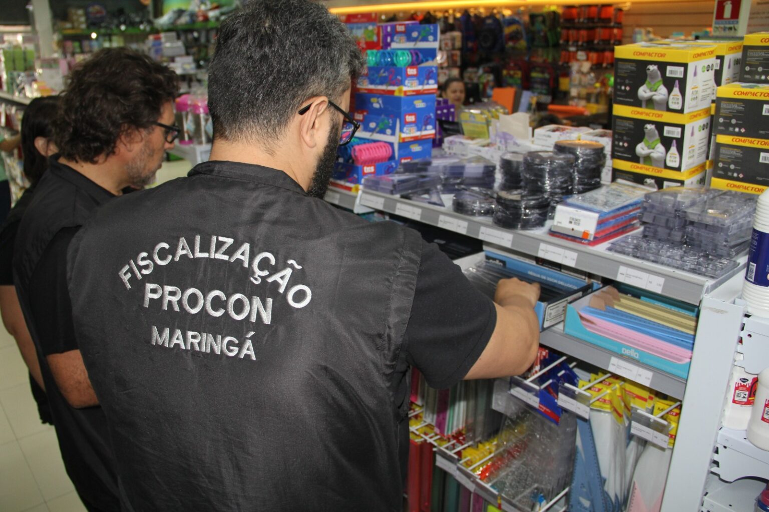 Procon indica diferença de até 1.775% no material escolar