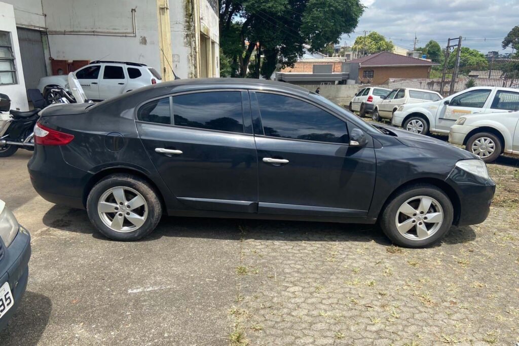 Primeiro leilão no novo sistema do Estado tem Harley Davidson e carros a partir de R$ 2,2 mil 3 para efetuar lances interessados precisam se cadastrar em novo sistema de leilao do estado. foto deto seap 3