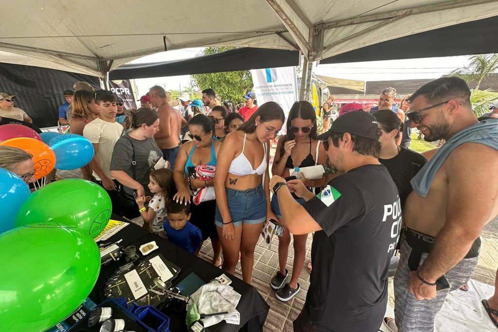 Cães, carros e equipamentos: exposições das polícias chamam atenção de turistas no Litoral 4 whatsapp image 2024 01 04 at 17.55.448