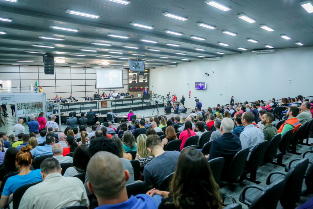 Câmara de Maringá inicia os trabalhos de 2024, forma comissões e recebe a presença do prefeito Ulisses Maia 5 3e6ad550deb2