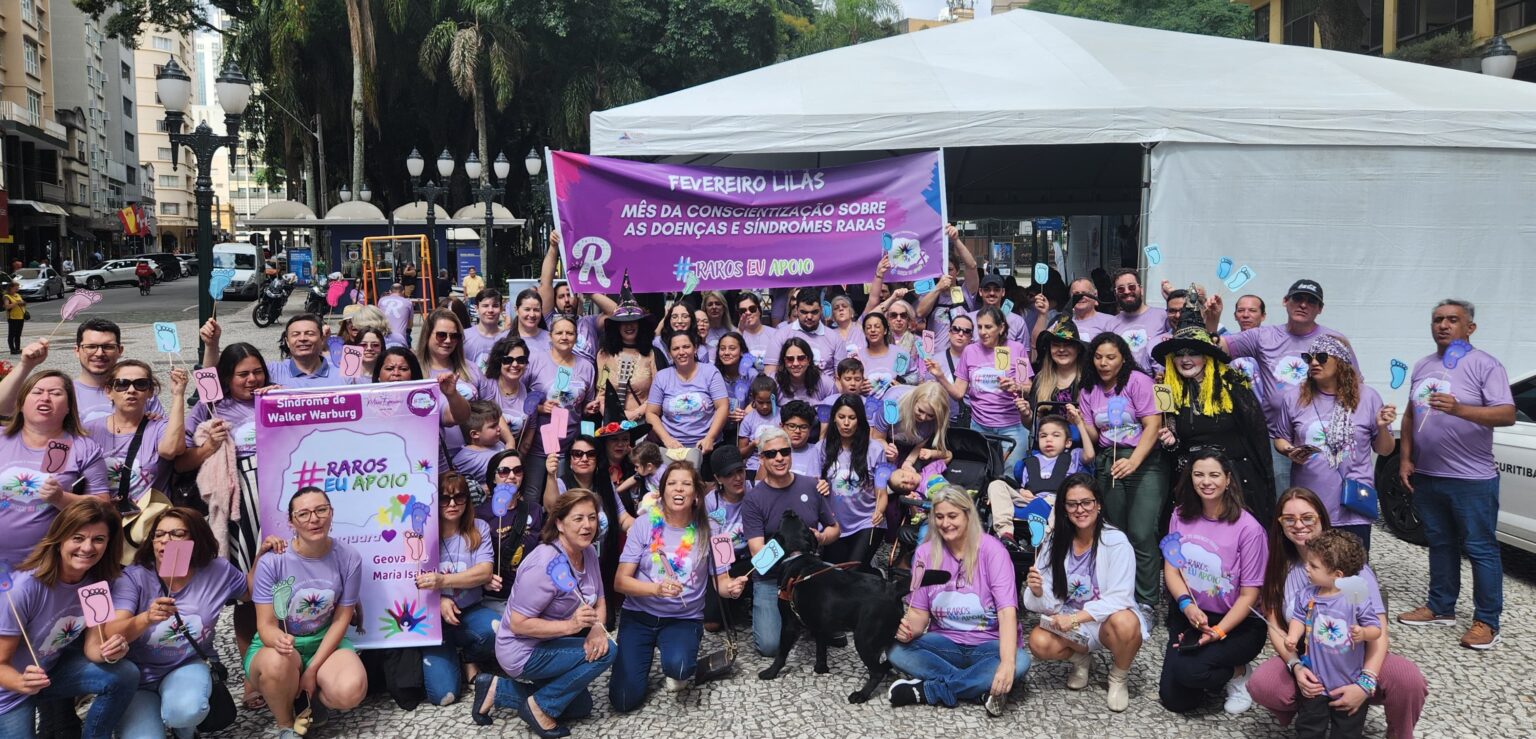 Mobilização do Fevereiro Lilás movimenta ruas do centro de Curitiba