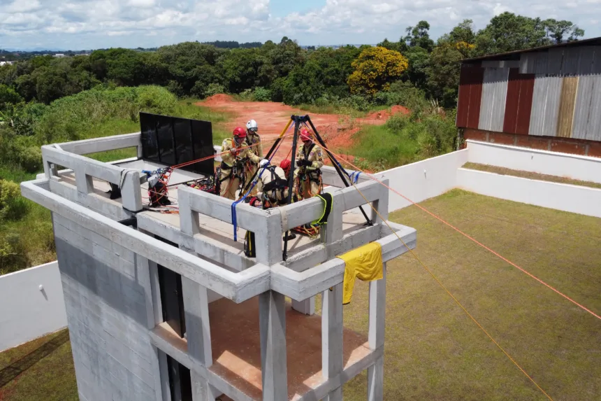 Bombeiros do Paraná participam pela 1ª vez de torneio internacional de salvamento em altura