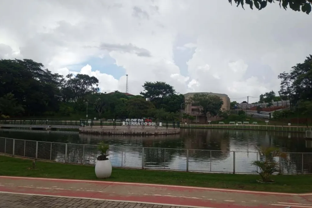 Com investimento de R$ 11,1 milhões, Paraná vai ganhar mais nove parques urbanos em 2024 9 flor da serra do sul prefeitura municipal de flor da serra do sul