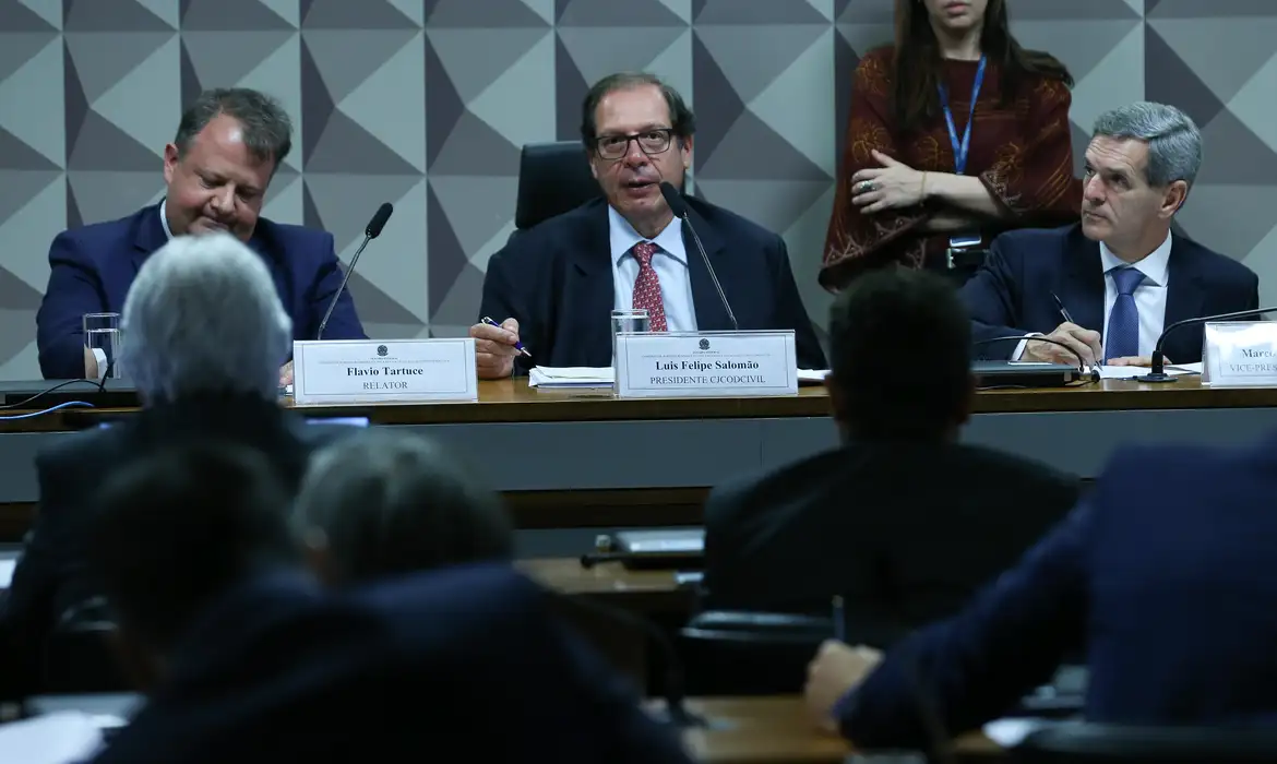Comissão no Senado