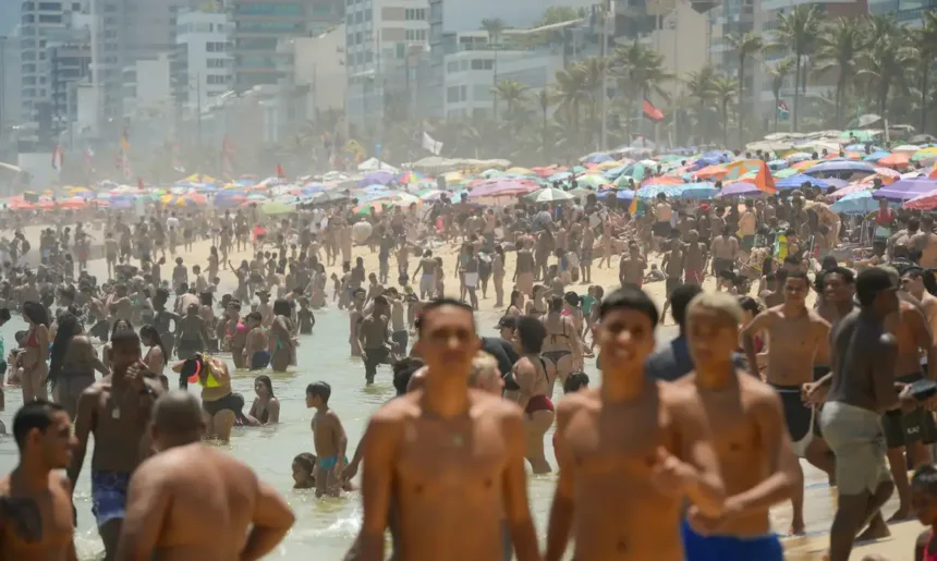 Pelo segundo dia seguido Rio bate recorde de sensação térmica 62,3ºC