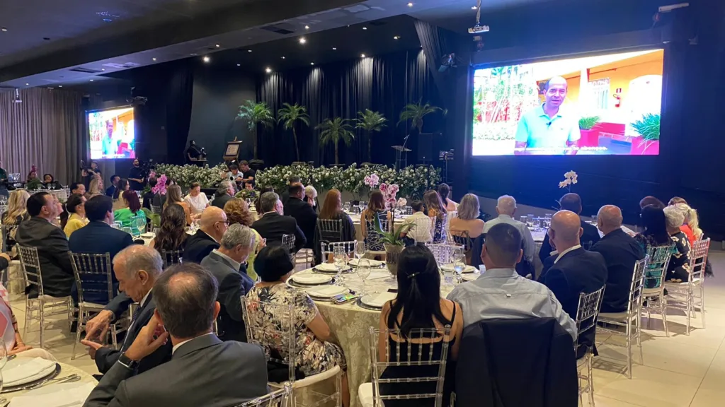 Cida Borghetti recebe homenagem de empresários e lideranças de Maringá, assista!