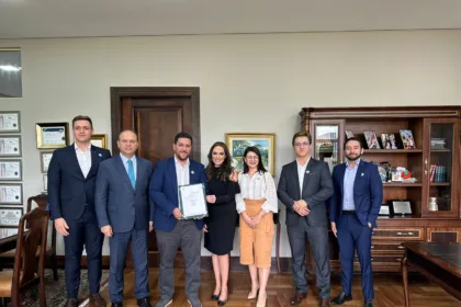 Instituto Bianchini Recebe Título de Utilidade Pública Estadual em Homenagem à Dedicação à Formação de Jovens Líderes