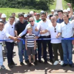 Governo do Estado entrega pavimentação da Estrada Amitec, em Goioerê