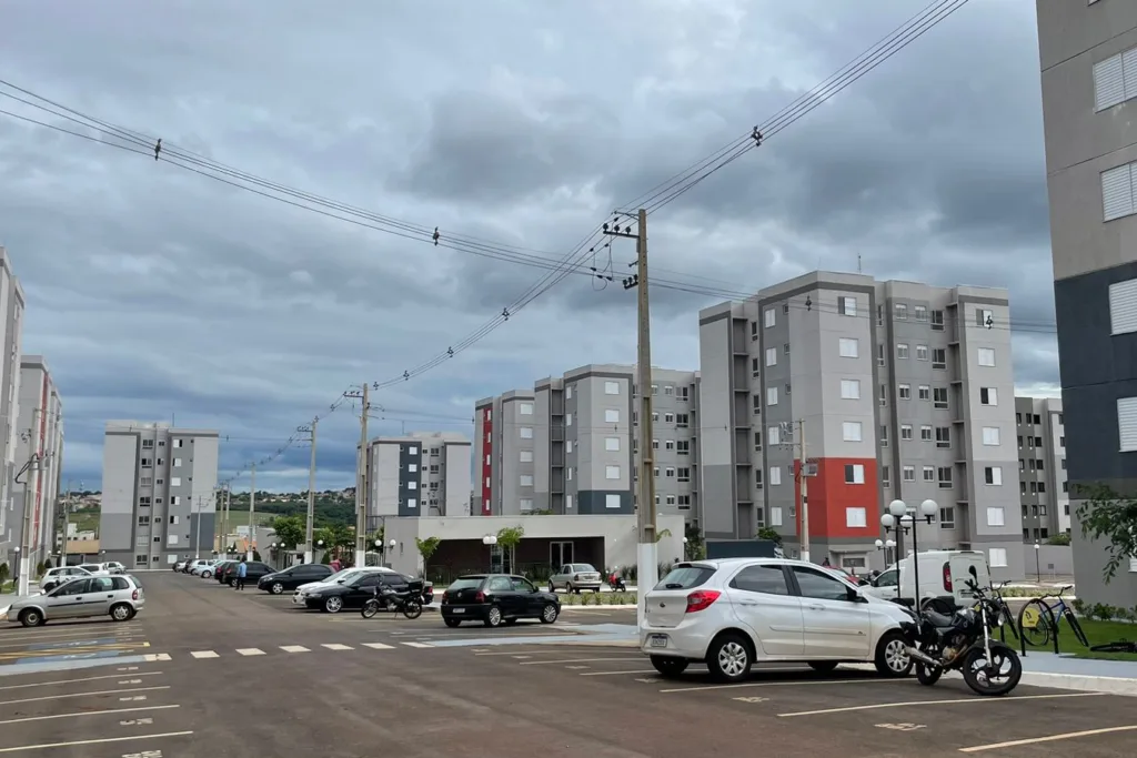 Novos residenciais beneficiam 237 famílias em Londrina e Santa Cruz de Monte Castelo 4 londrina e sta cruz de monte castelo 10