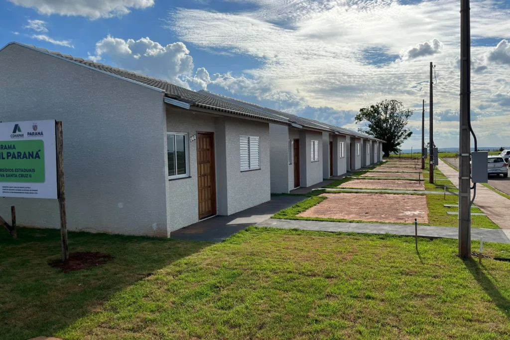 Novos residenciais beneficiam 237 famílias em Londrina e Santa Cruz de Monte Castelo 10 londrina e sta cruz de monte castelo 4