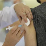 Dia D de vacinação contra a gripe será neste sábado no Paraná