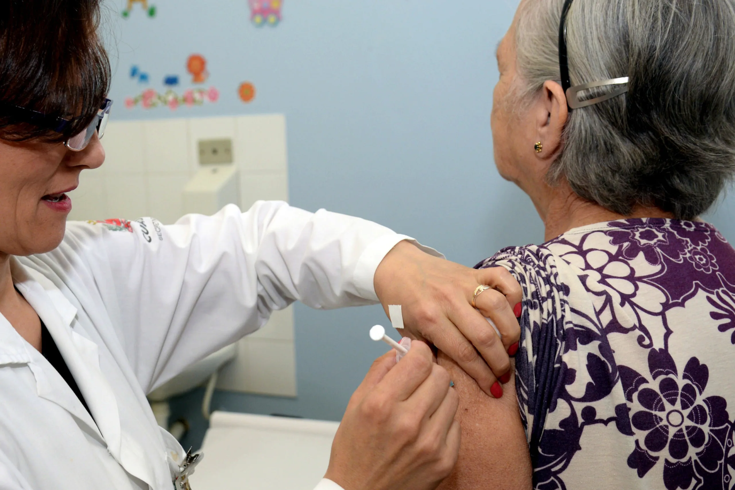 Paraná chega a 1 milhão de doses aplicadas contra a gripe, mas cobertura ainda é baixa Foto: Venilton Küchler