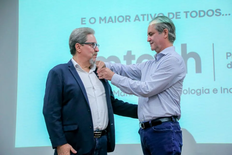 César Rael é empossado como secretário da Amtech 4 gd d2a5f39a137b jpg