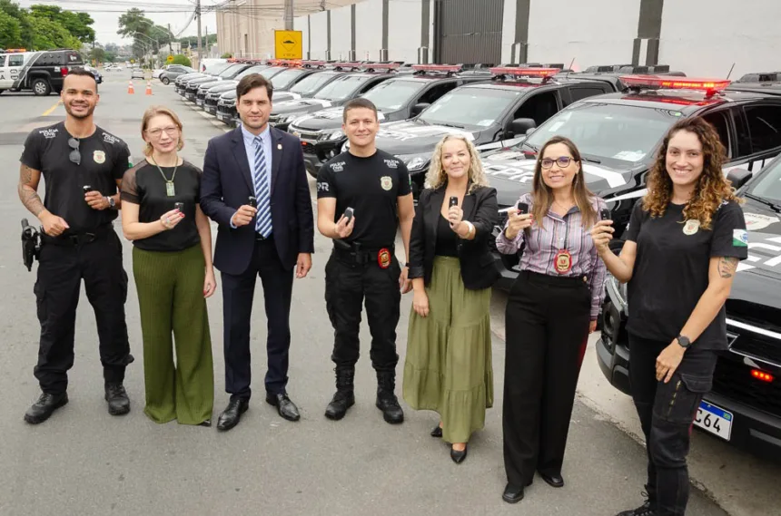 Curitiba: Polícia Civil entrega novas viaturas para atendimento a mulheres, crianças e adolescentes