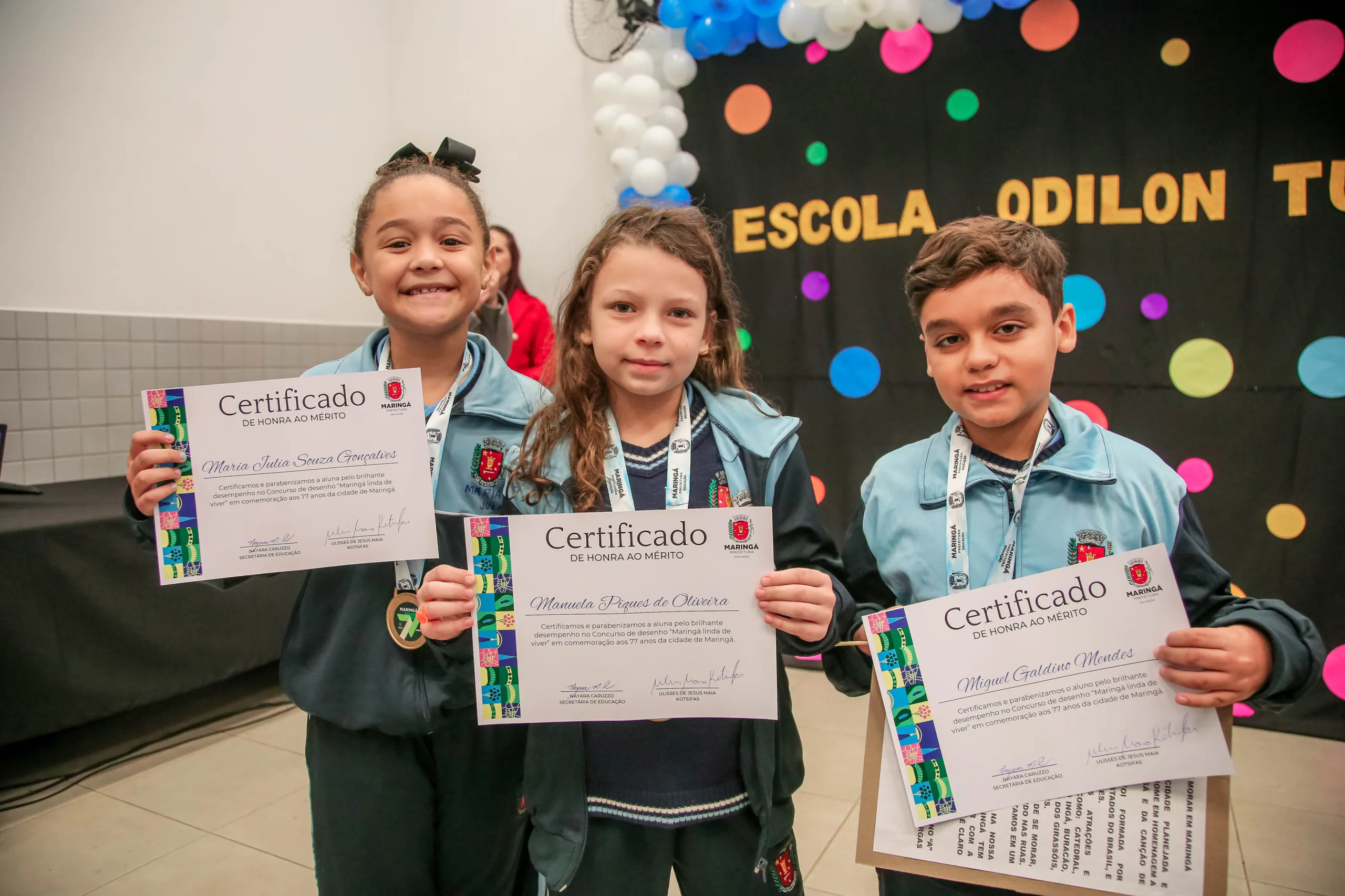 Com o tema ‘Maringá, a melhor cidade do Brasil para viver’, os alunos produziram as redações com apoio dos professores (Crédito: Rafael Macri / PMM)