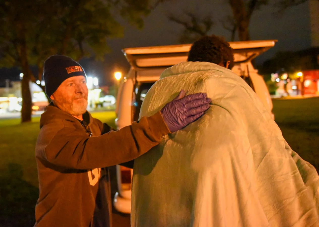 Na ‘Operação Inverno’, as equipes da Secretaria de Assistência Social realizam a busca ativa pela população em situação de rua (Crédito: Arquivo / PMM)