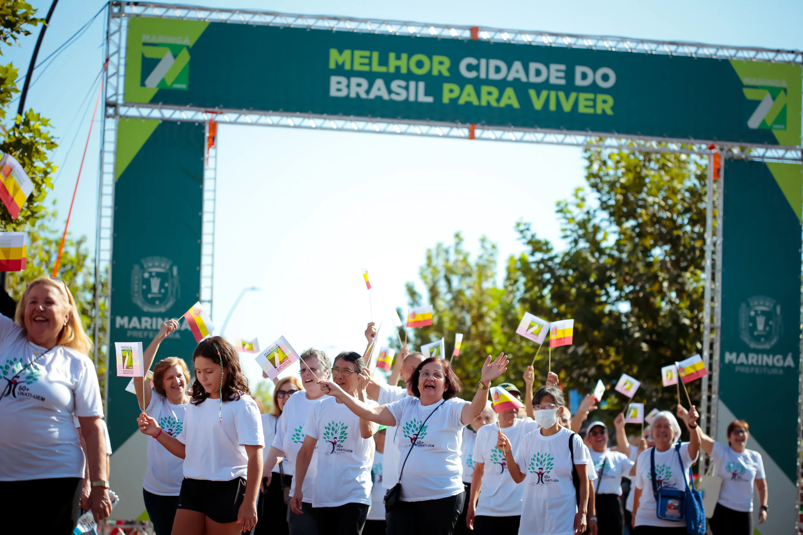 Os maringaenses celebraram a história da cidade, sempre bela e a mais gentil do Norte do Paraná (Crédito: Fábio Reina / PMM)