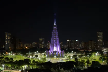 Catedral de Maringá, Paraná, a noite