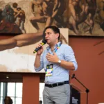 Gonzalo La Rosa aprimorou o sistema de gestão do setor em cidades como Medellín (Colômbia), Curitiba, Foz do Iguaçu e Gramado e apoiou mais de 30 municípios na transformação em destino turístico inteligente (Crédito: Divulgação / Fidi)