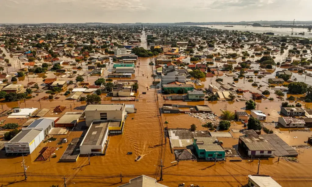 SOS RS: Emirados Árabes enviarão três aviões com doações para o Rio Grande do Sul 9 SOS RS: Gabinete de Crise em Santa Cruz do Sul recebe mais de 2,4 mil toneladas de donativos