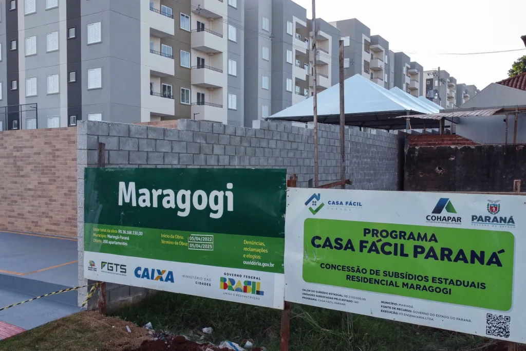 Prefeitura de Maringá entrega ‘Residencial Maragogi’ por meio do ProZeis; 200 famílias são beneficiadas 2 residencial maragogi foto rdziura 0052