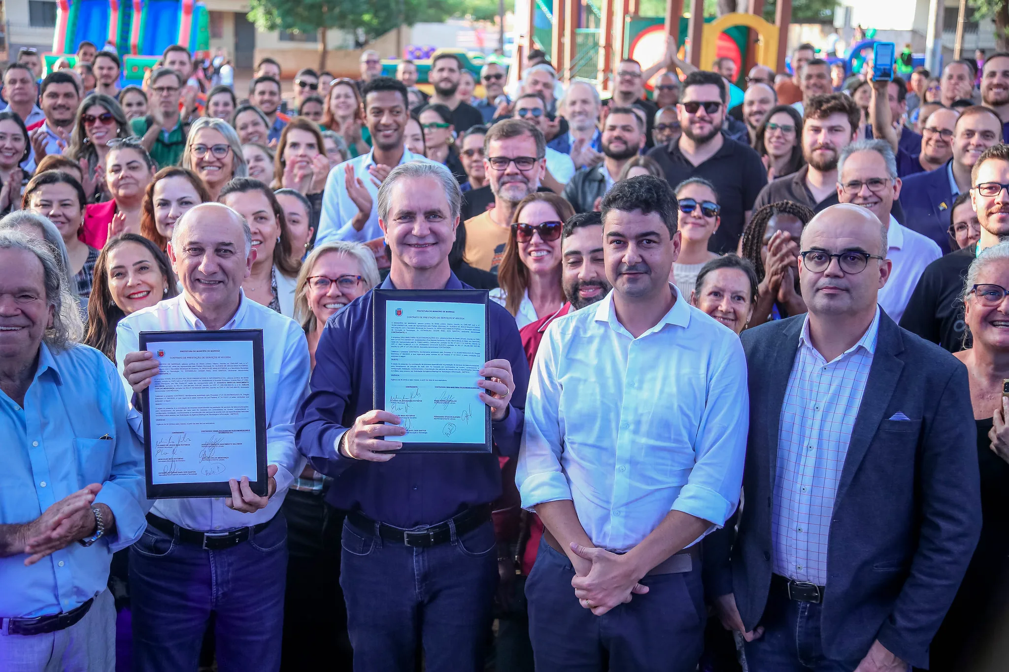 A Prefeitura assinou o contrato com as empresas Giga Mais Fibra e Algar Telecom, responsáveis pelo serviço (Crédito: Rafael Macri / PMM)