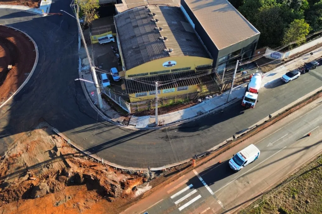 BR-369 em Londrina, obra do Viaduto da PUC