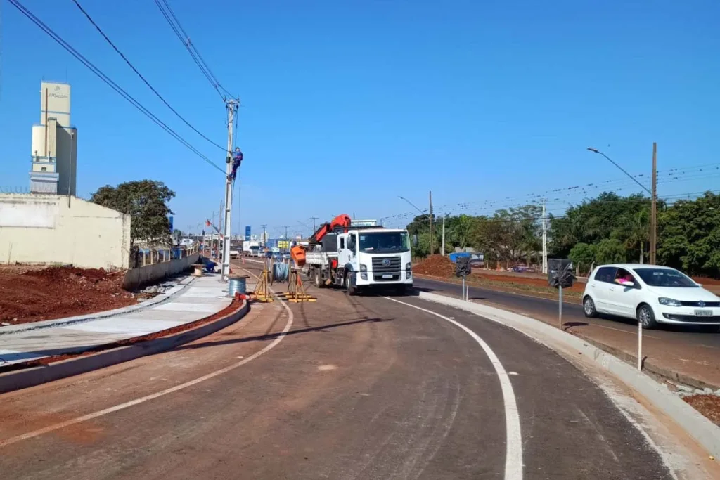 BR-369 em Londrina tem novo desvio de tráfego nesta segunda para obra do viaduto da PUC Foto: DER