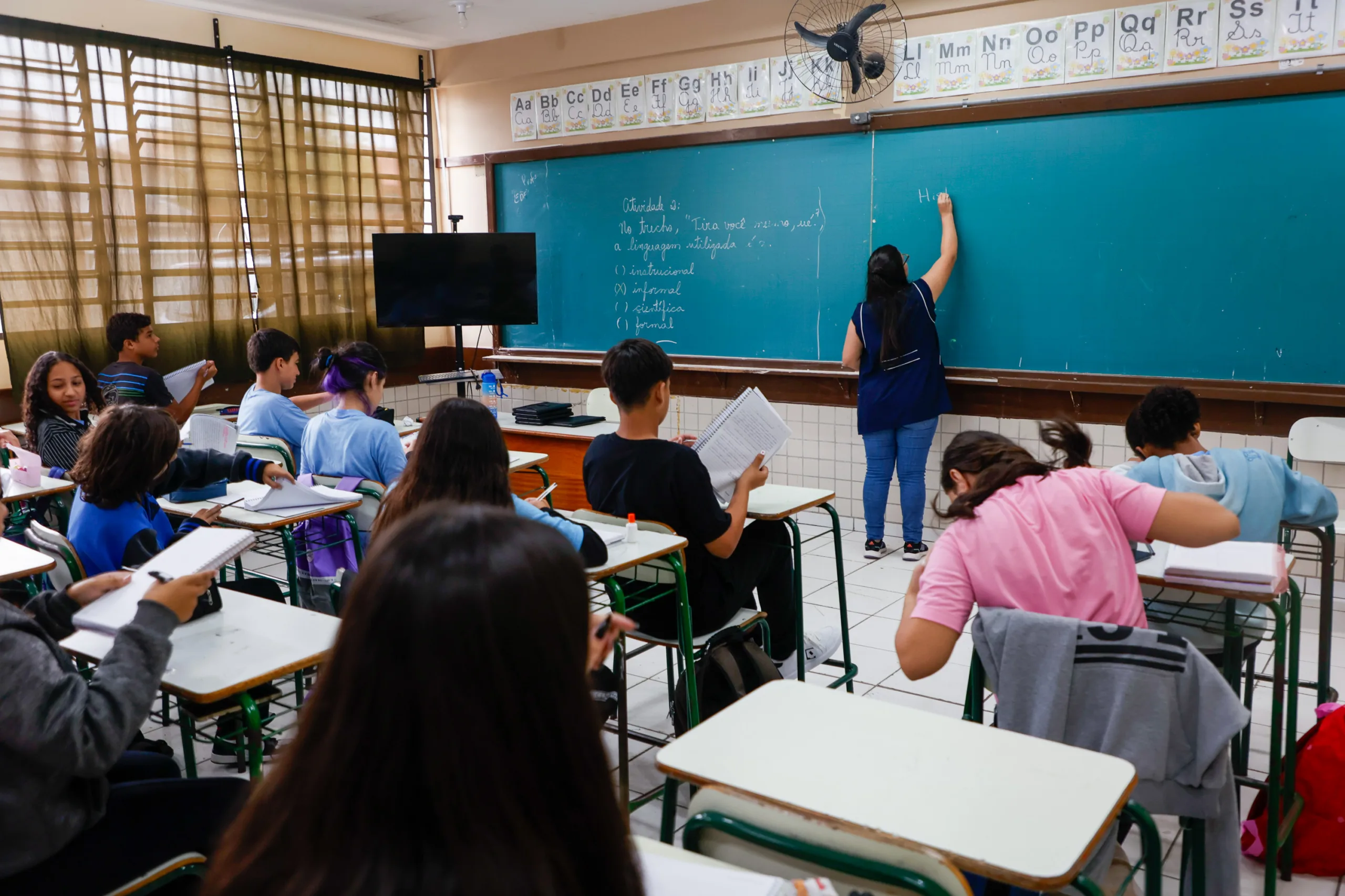 Escolas, professores e alunos do paraná