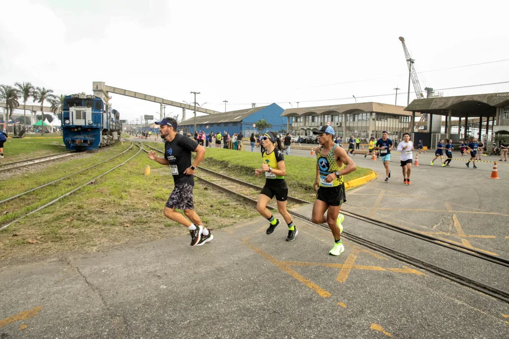 Corrida do Porto de Paranaguá 2024 reúne número superior a 1.700 participantes