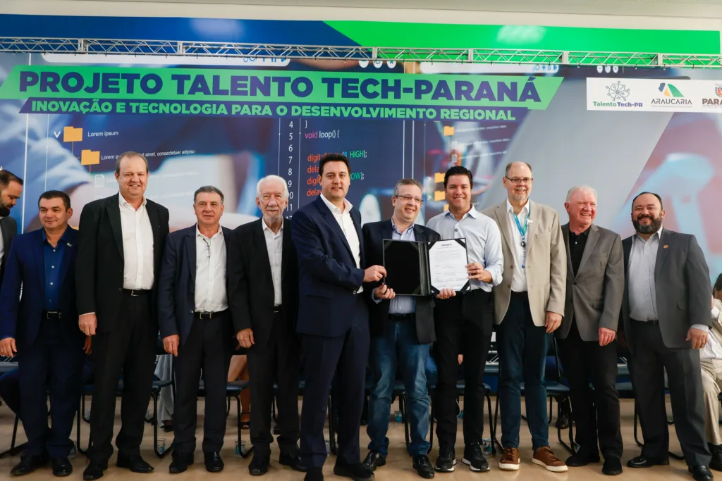 Governador lança projeto Talento Tech-PR para formação tecnológica de 3 mil alunos em 50 cidades