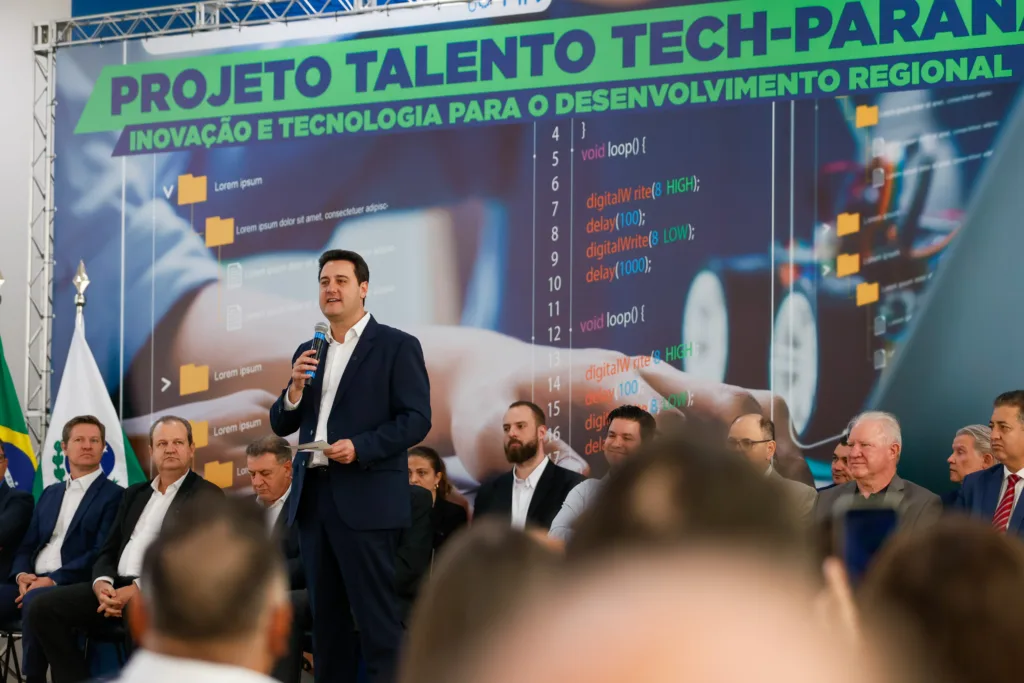 Governador lança projeto Talento Tech-PR para formação tecnológica de 3 mil alunos em 50 cidades