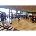 A Polícia Civil do Paraná (PCPR) levou orientações para conscientização e prevenção ao uso de drogas a mais de 1,2 mil pessoas no sábado (1) e domingo (2), no Jockey Plaza Shopping, no bairro Tarumã, em Curitiba.