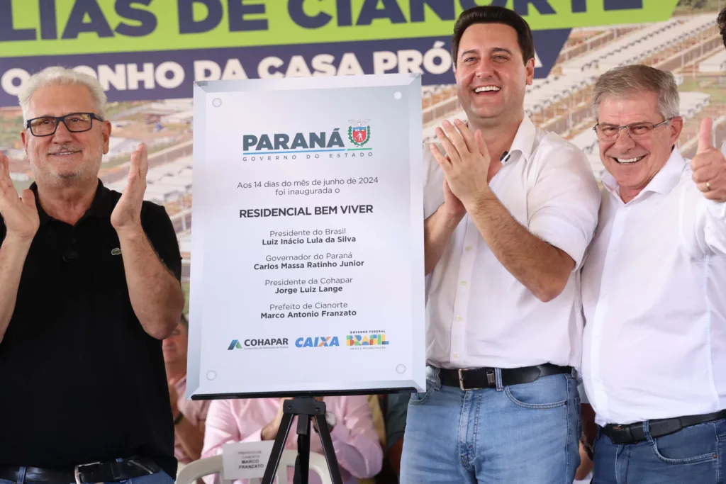 Governador inaugura bairro planejado e anuncia R$ 106 milhões da Sanepar em Cianorte