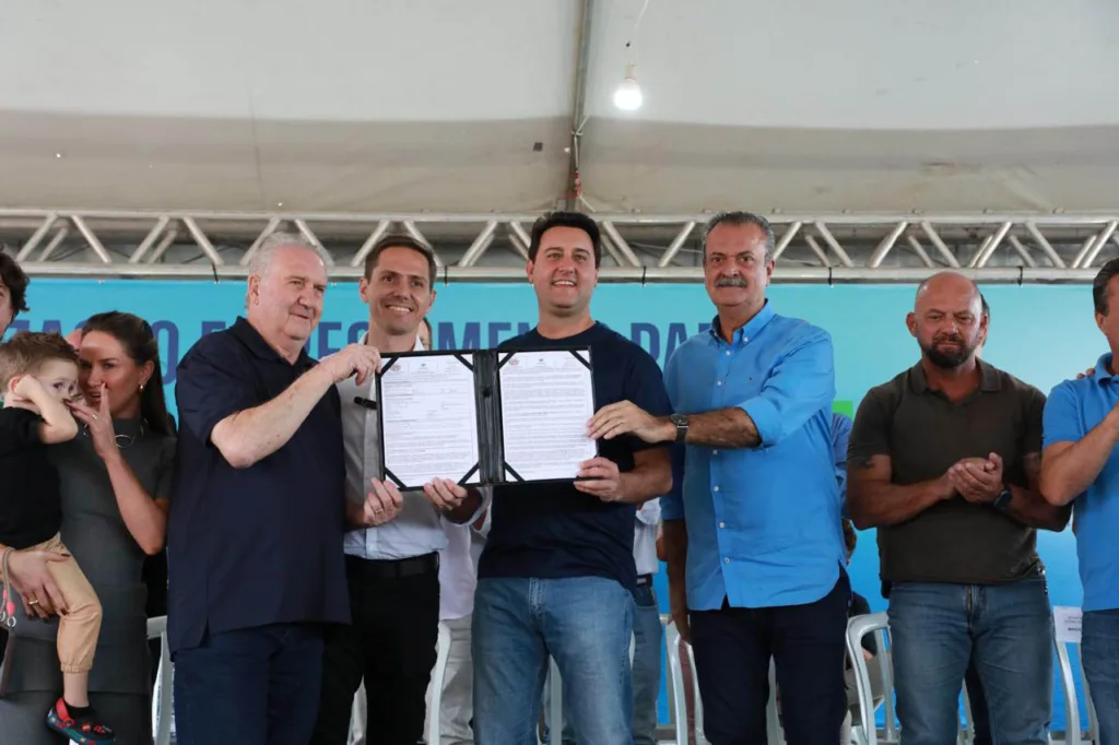 Ratinho Junior anuncia nova orla de Pontal do Paraná e mais investimentos na cidade 7 whatsapp image 2024 06 22 at 14.16.18 2