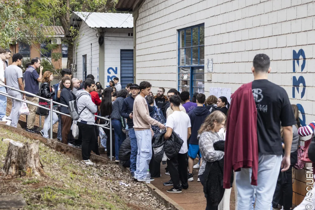 Vestibular de Inverno 2024 da UEM registra menor abstenção dos últimos 15 anos 6 2024 07 14 vestibular inverno 2024 8 de 48