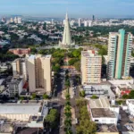 Maringá, 27 de julho de 2023 - Avenida Getúlio Vargas, em Maringá, cidade da região Norte Central do Paraná.