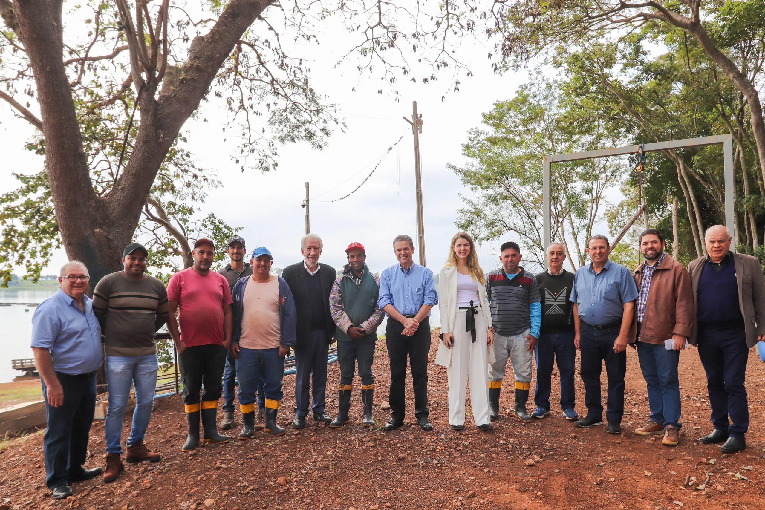 Darci Piana recebe ministro da Pesca e apresenta produtores de tilápia do Norte do Paraná 2 image00006 2 scaled